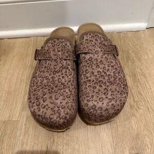 Altar’d State Cheetah / Leopard Platform Clogs